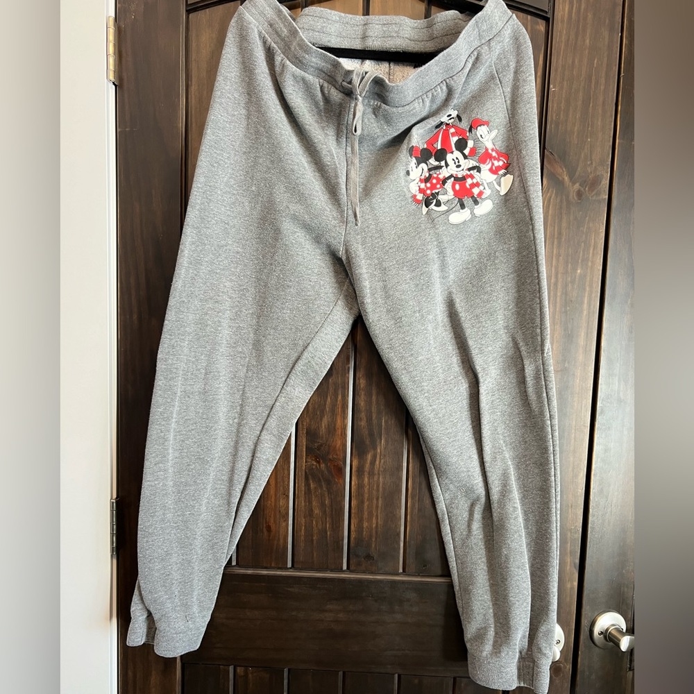 Mickey and Friends gray sweatpants size XL